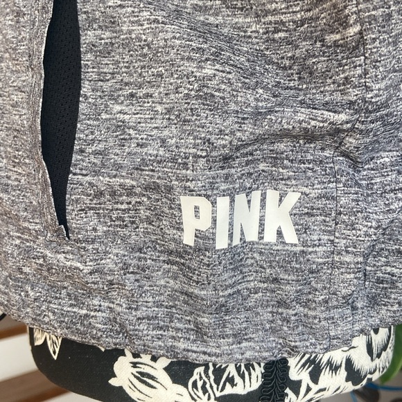 PINK windbreaker - Picture 10 of 11